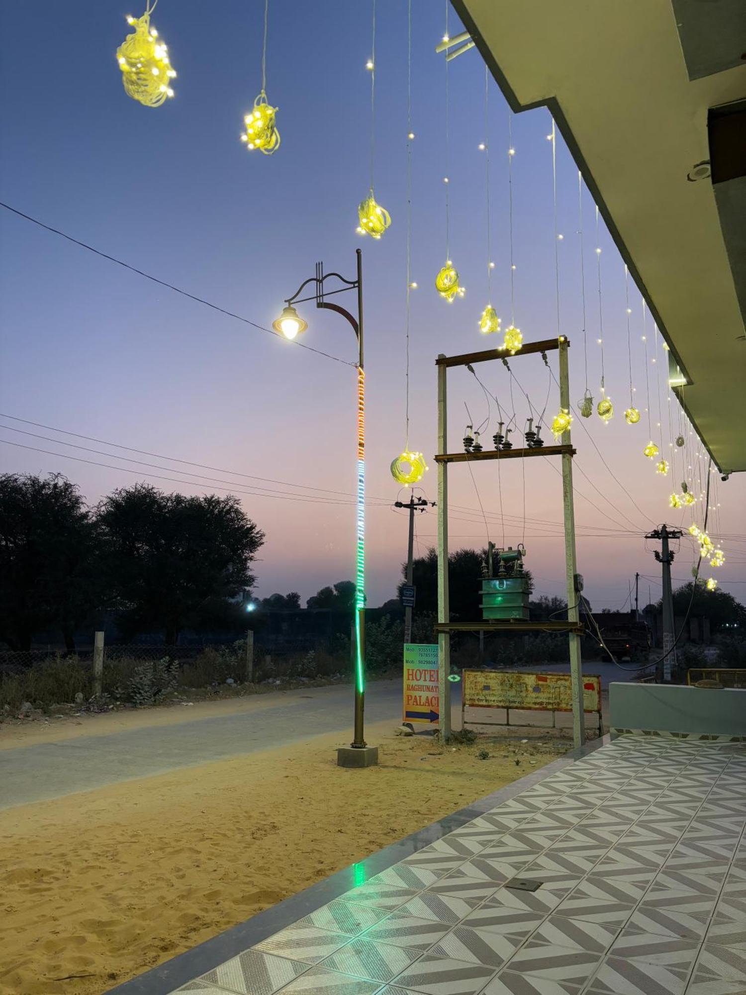 Hotel Raghunath Palace Khātu Exterior photo