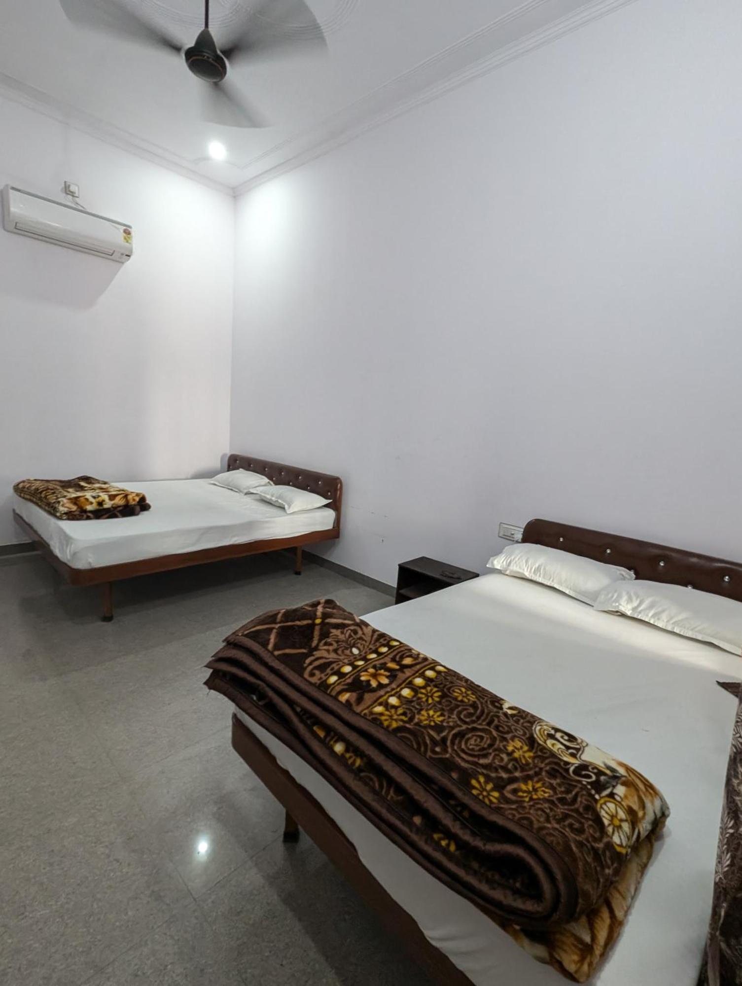 Hotel Raghunath Palace Khātu Exterior photo